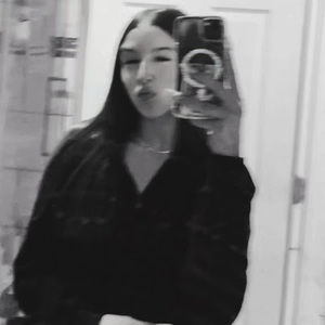 Meet your Posher, Ángela luisa